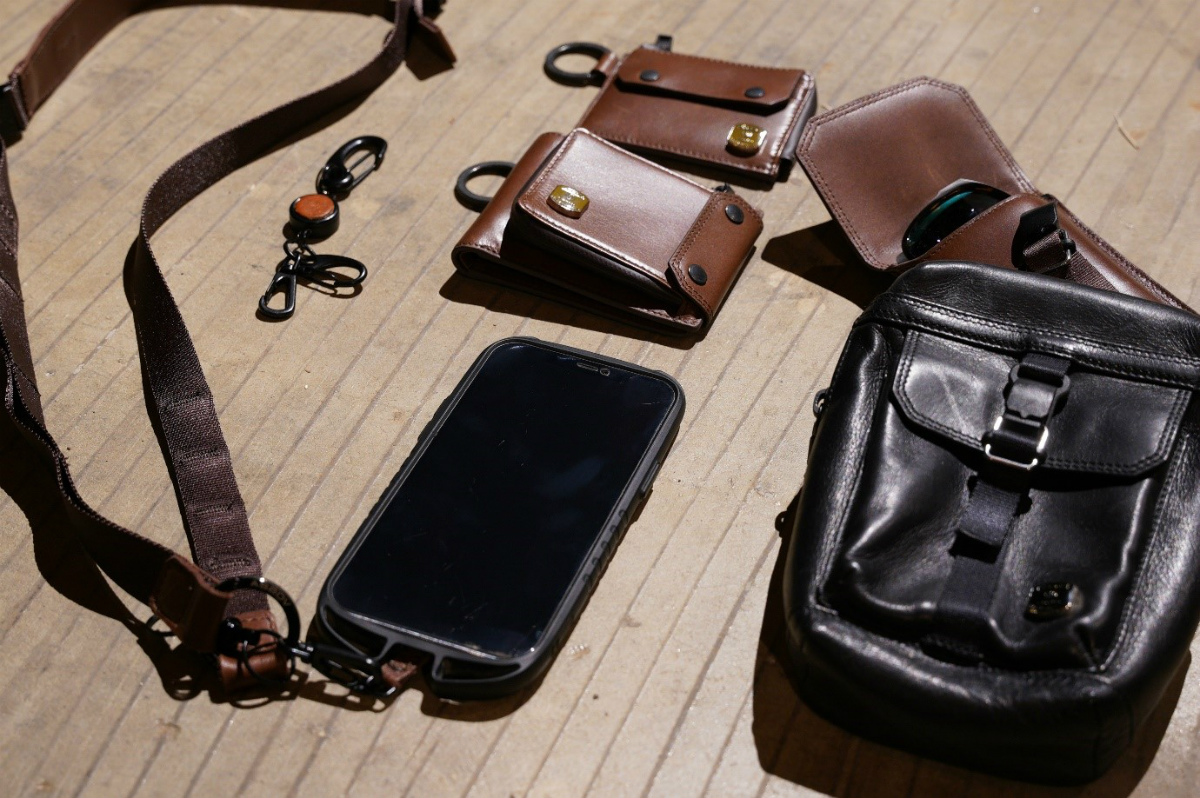 AKABU×UAショルダーバッグ、信州亀齢キーホルダーと酒升 信州亀齢グッズ入荷しました クリアファイルは新作、キーホルダーは