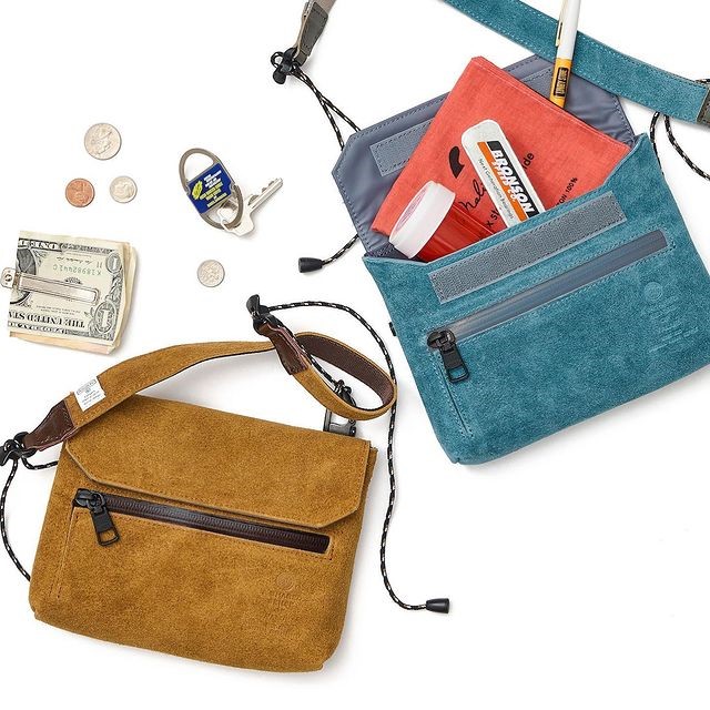 AS2OV SUEDE Sacoche Wallet