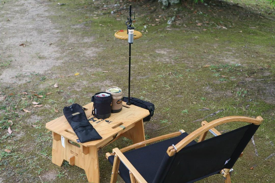 UNBY AS2OV キャンプ ランタンスタンド LANTERN STAND