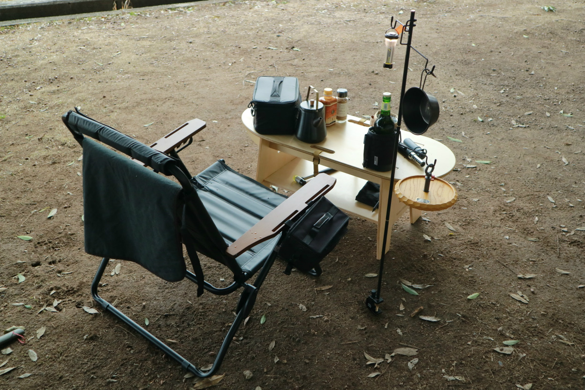 UNBY AS2OV キャンプ ランタンスタンド LANTERN STAND