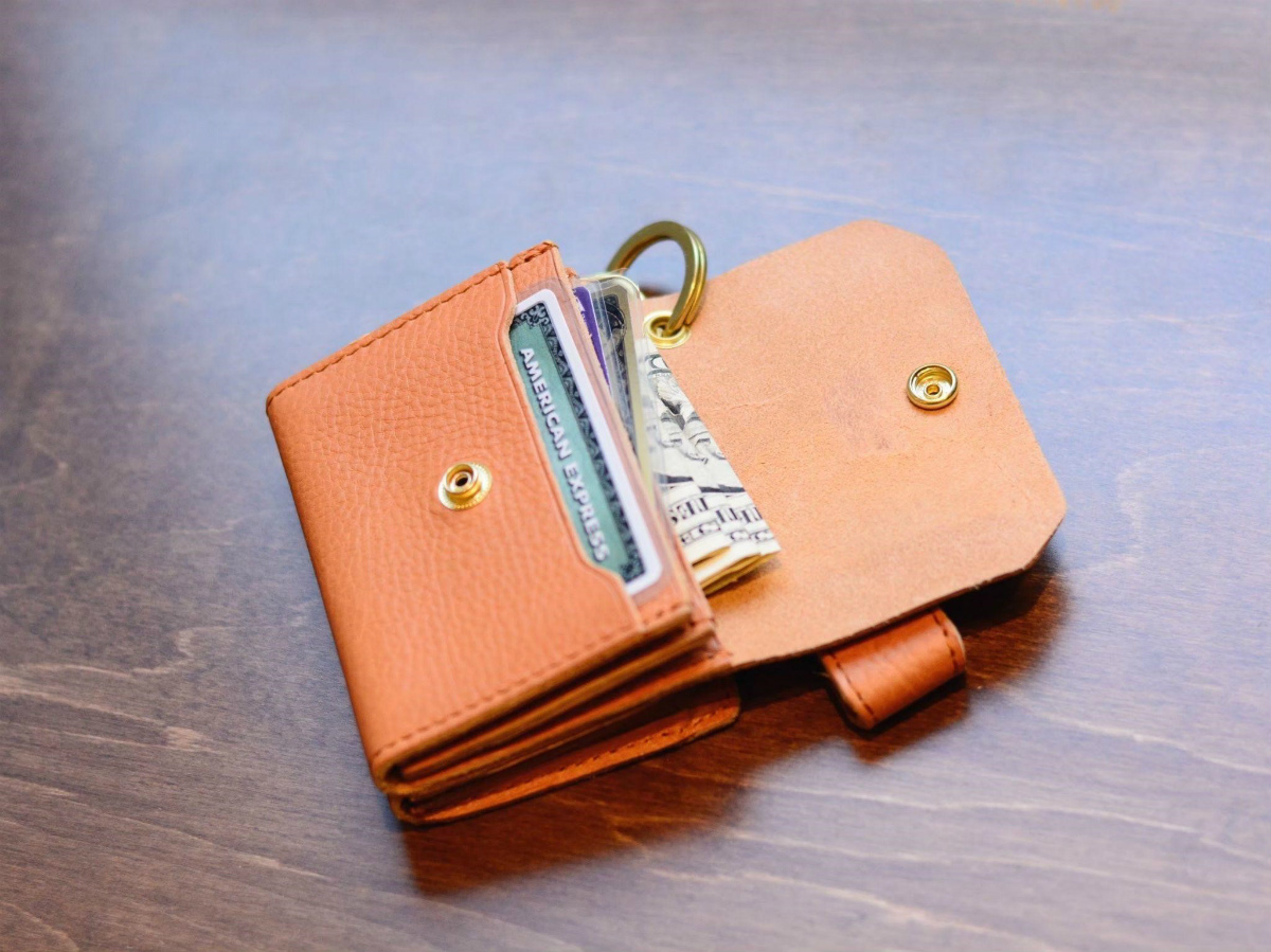 UNBY バレンタイン キャンプ プレゼント ギフト AS2OV OILED SHRINK 財布 ウォレット