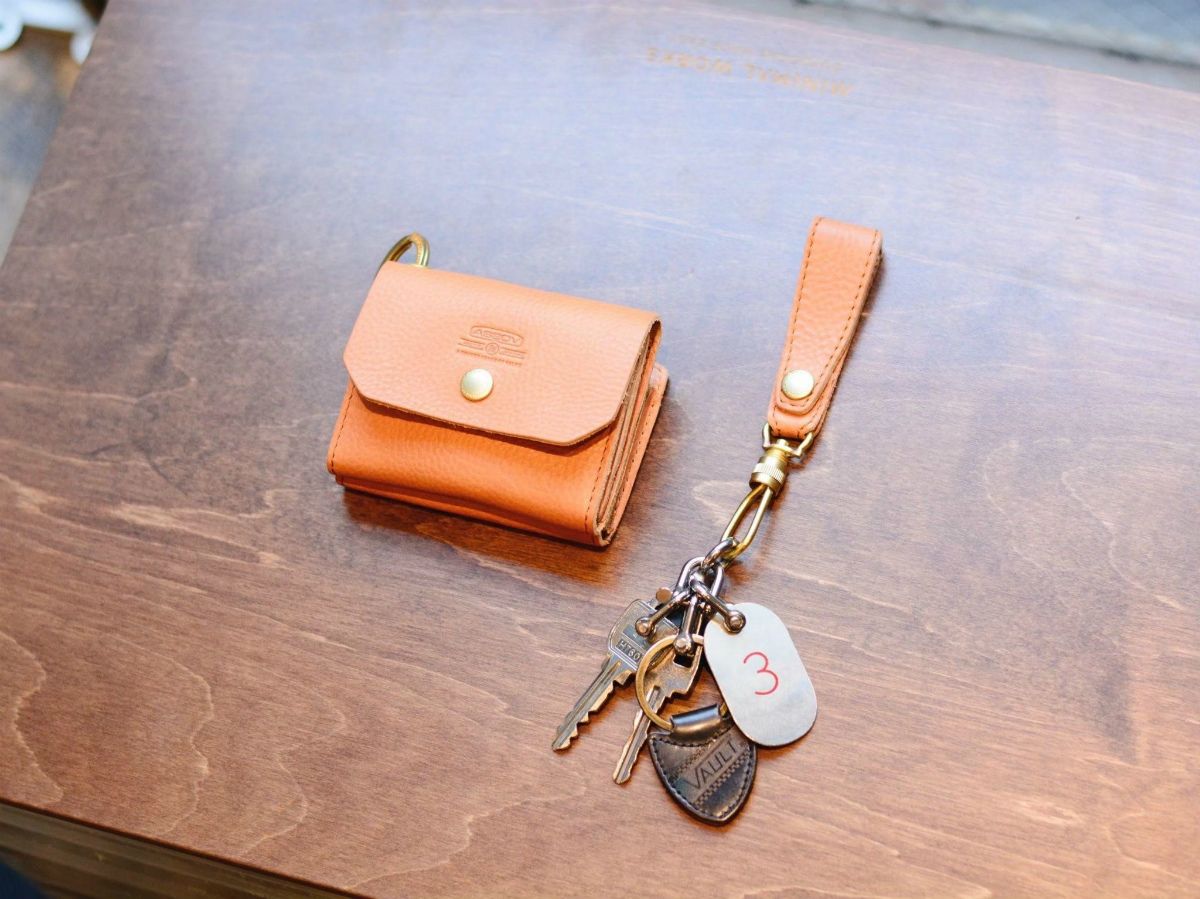 UNBY バレンタイン キャンプ プレゼント ギフト AS2OV OILED SHRINK 財布 ウォレット