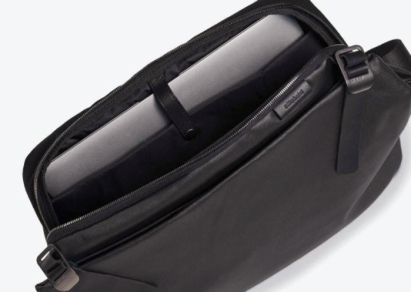 cote&ciel コートエシエル ODER-SPREE Mimas Black メッセンジャー