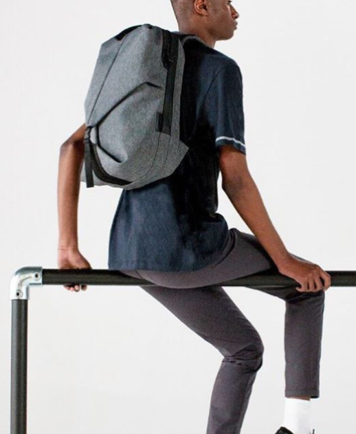 cote&ciel コートエシエル ODER-SPREE Mimas Black メッセンジャー