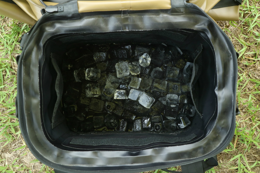 UNBY AS2OV クーラーボックス アウトドア キャンプ