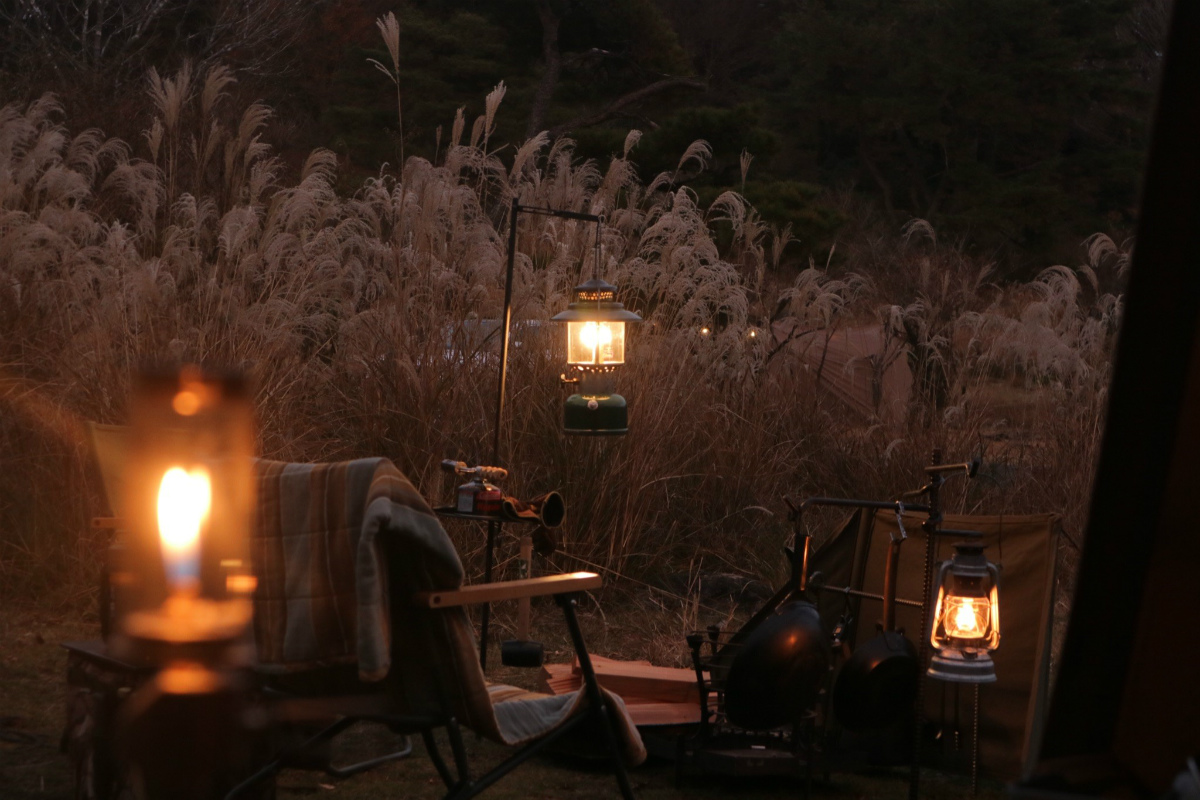 UNBY キャンプ アウトドア ランタン 一生使えるランタン