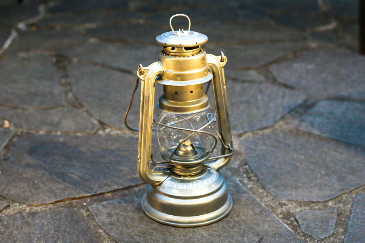 【FEUERHAND】BS276ランタン