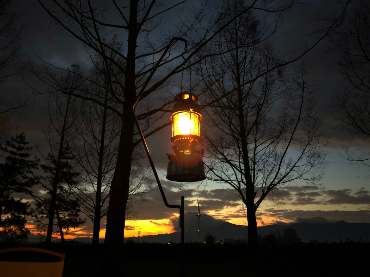 UNBY キャンプ アウトドア ランタン 一生使えるランタン