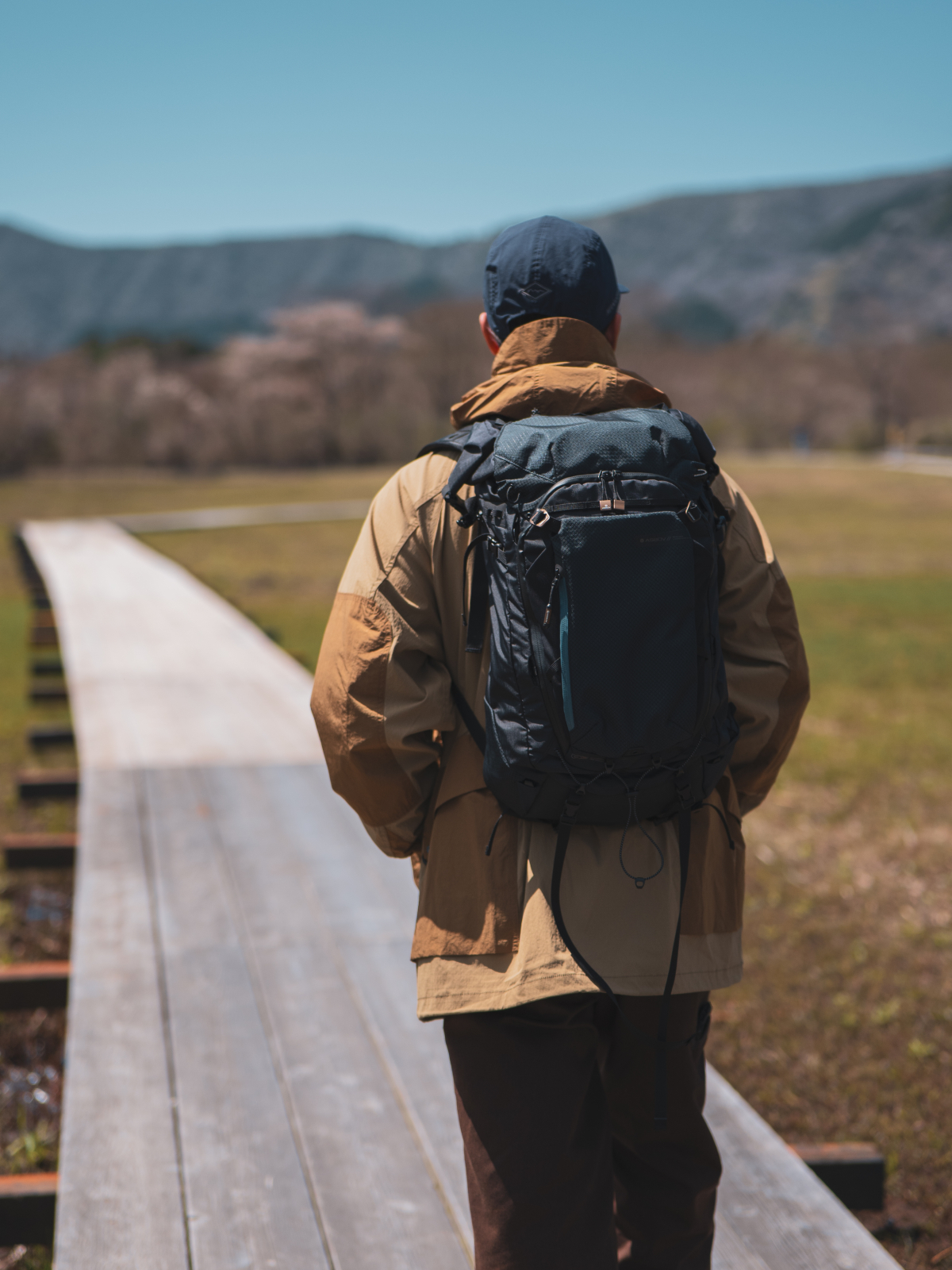 アウトドアトラベルシーン3