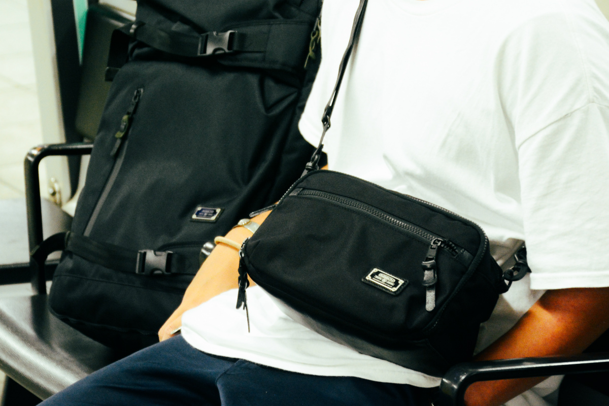 AS2OV アッソブ EXCLUSIVE BALLISTIC NYLON MINI SHOULDER