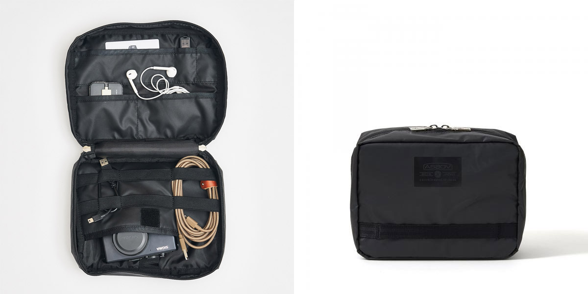 トラベルポーチ