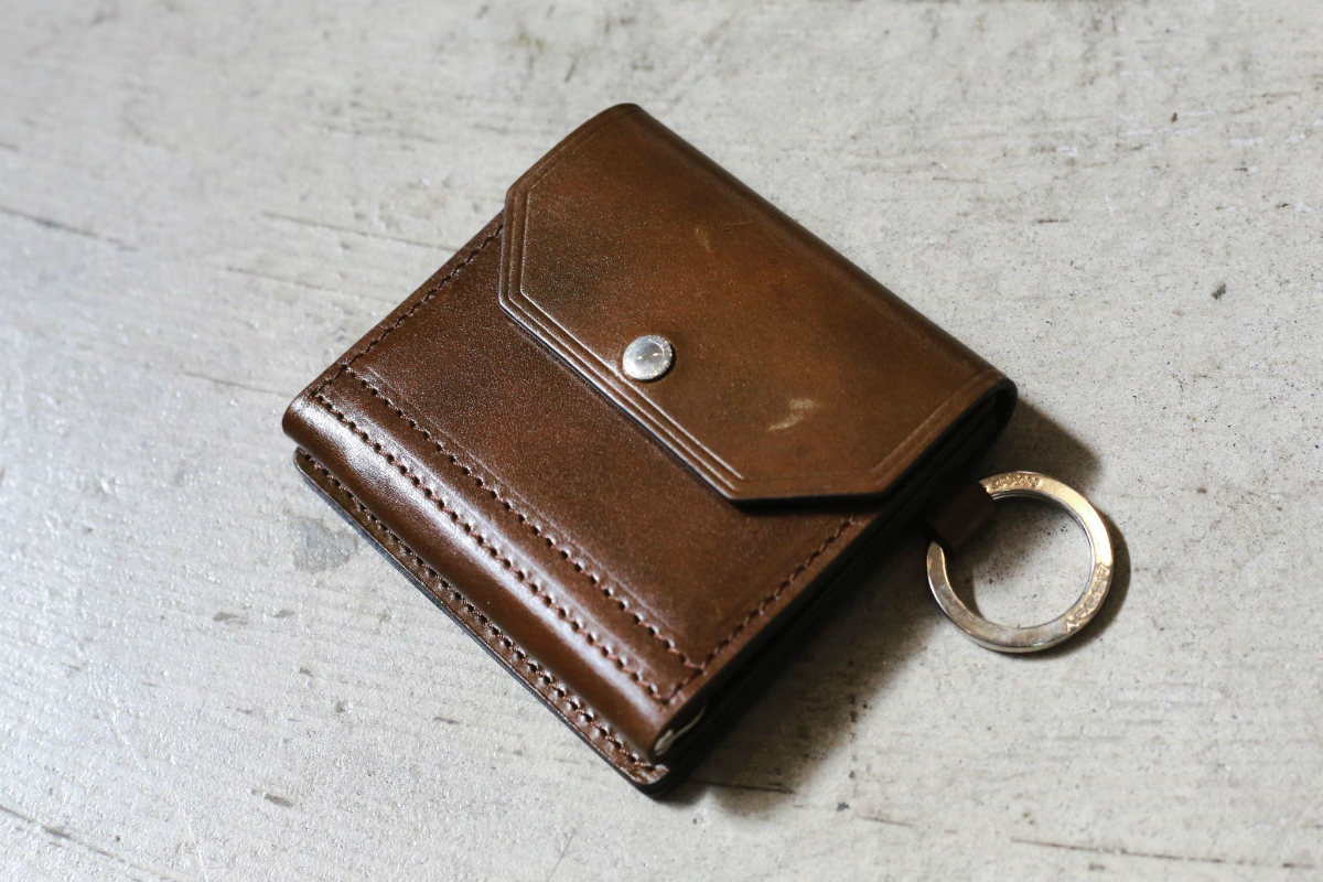 AS2OV ANTIQUE WALLET