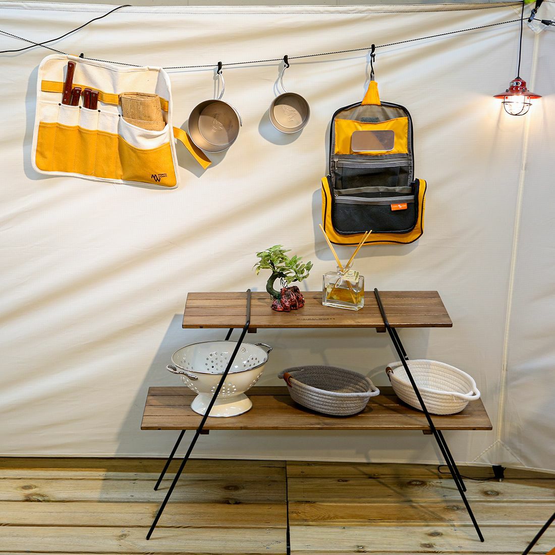 MINIMALWORKS MOCHA SHELF WALNUT