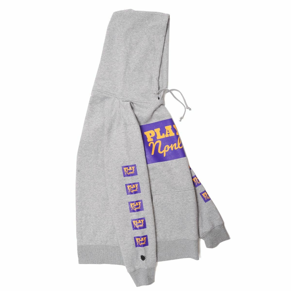 UNBY 【P01 (プレイ)】PLAY LOGO HOODED SW