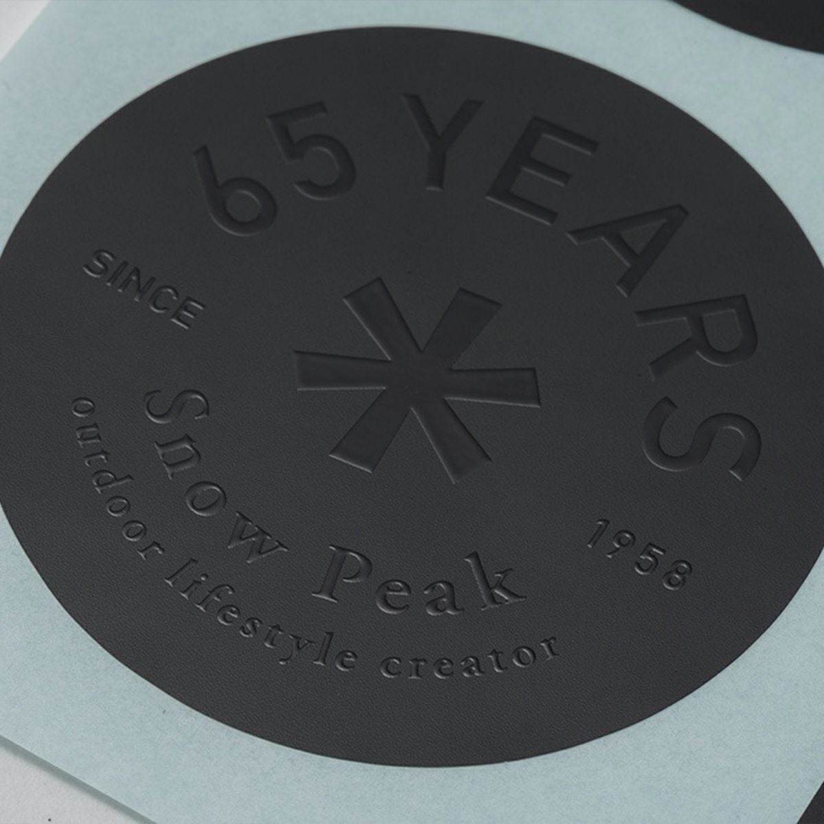 snow peak スノーピーク 65周年記念 ロゴ ステッカー セット | 雑貨