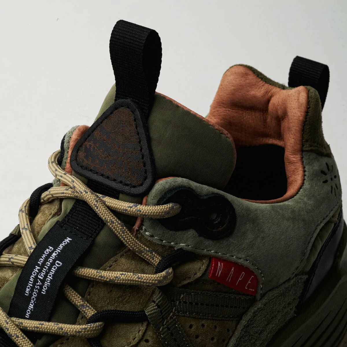 Flower MOUNTAIN FALCON