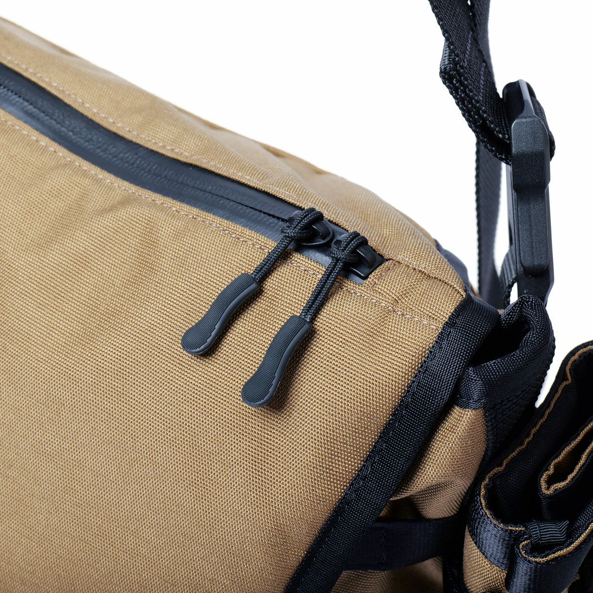AS2OV (アッソブ) 330×1000D CORDURA STANDARD SERIES MESSENGER
