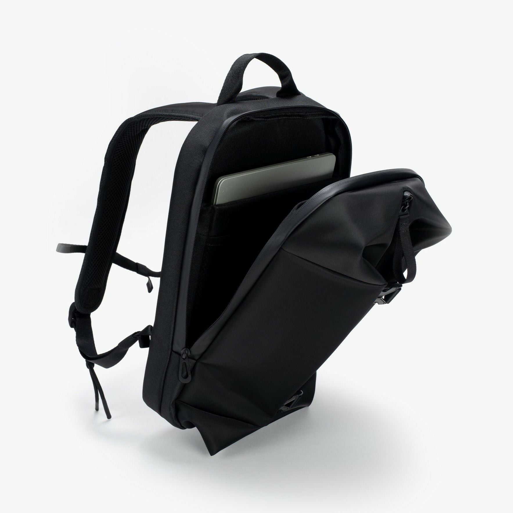 cote&ciel コートエシエルYukon Sleek Black | バッグ| バッグ