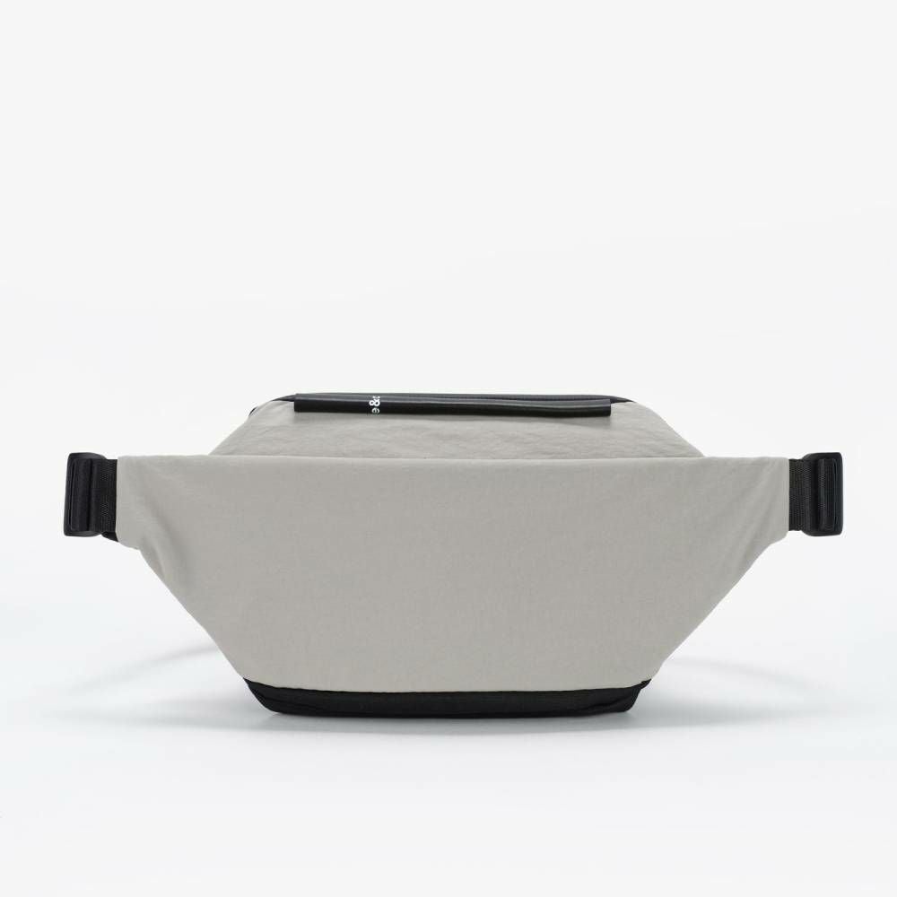 cote&ciel コートエシエルIsarau S Smooth Light Grey | バッグ