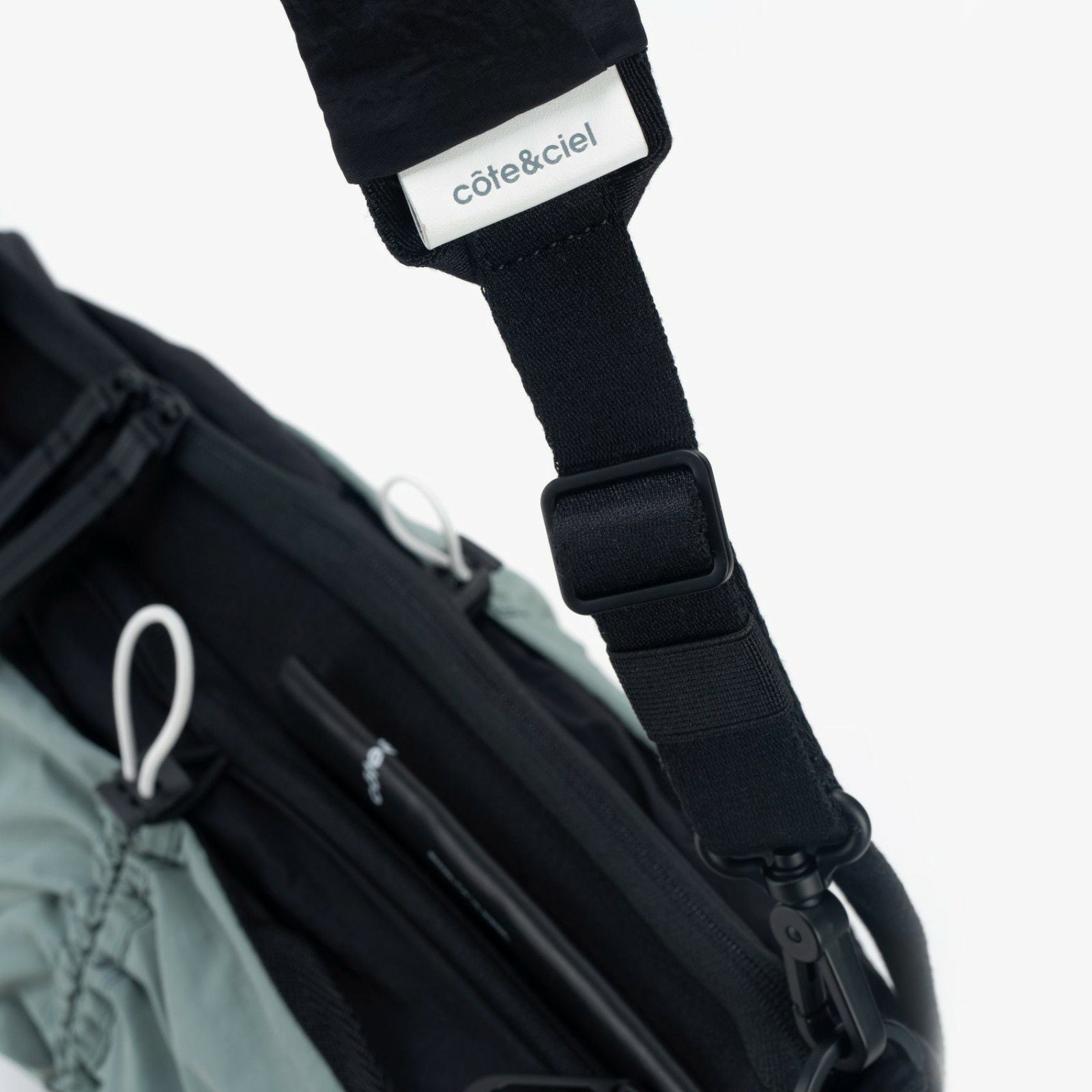 cote&ciel コートエシエルOrne Smooth Black - Sage Green | バッグ