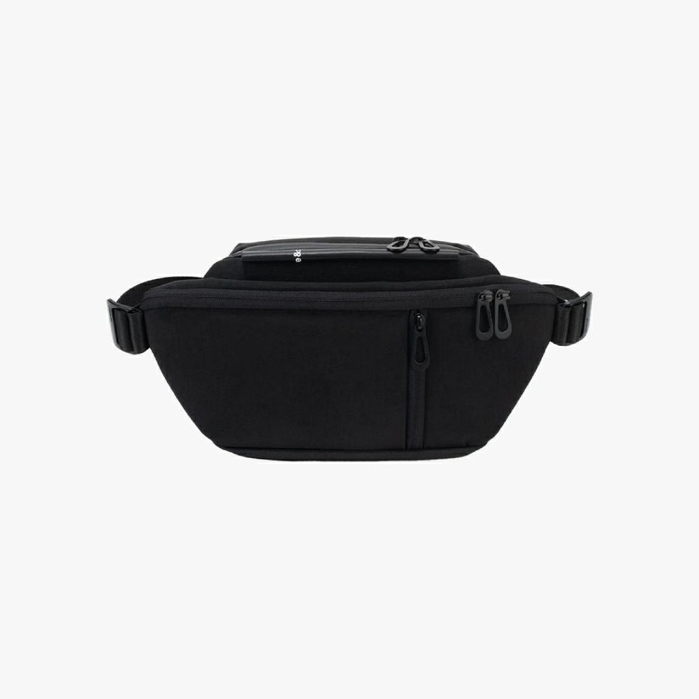 cote&ciel コートエシエルIsarau S Round Carbon Black | バッグ