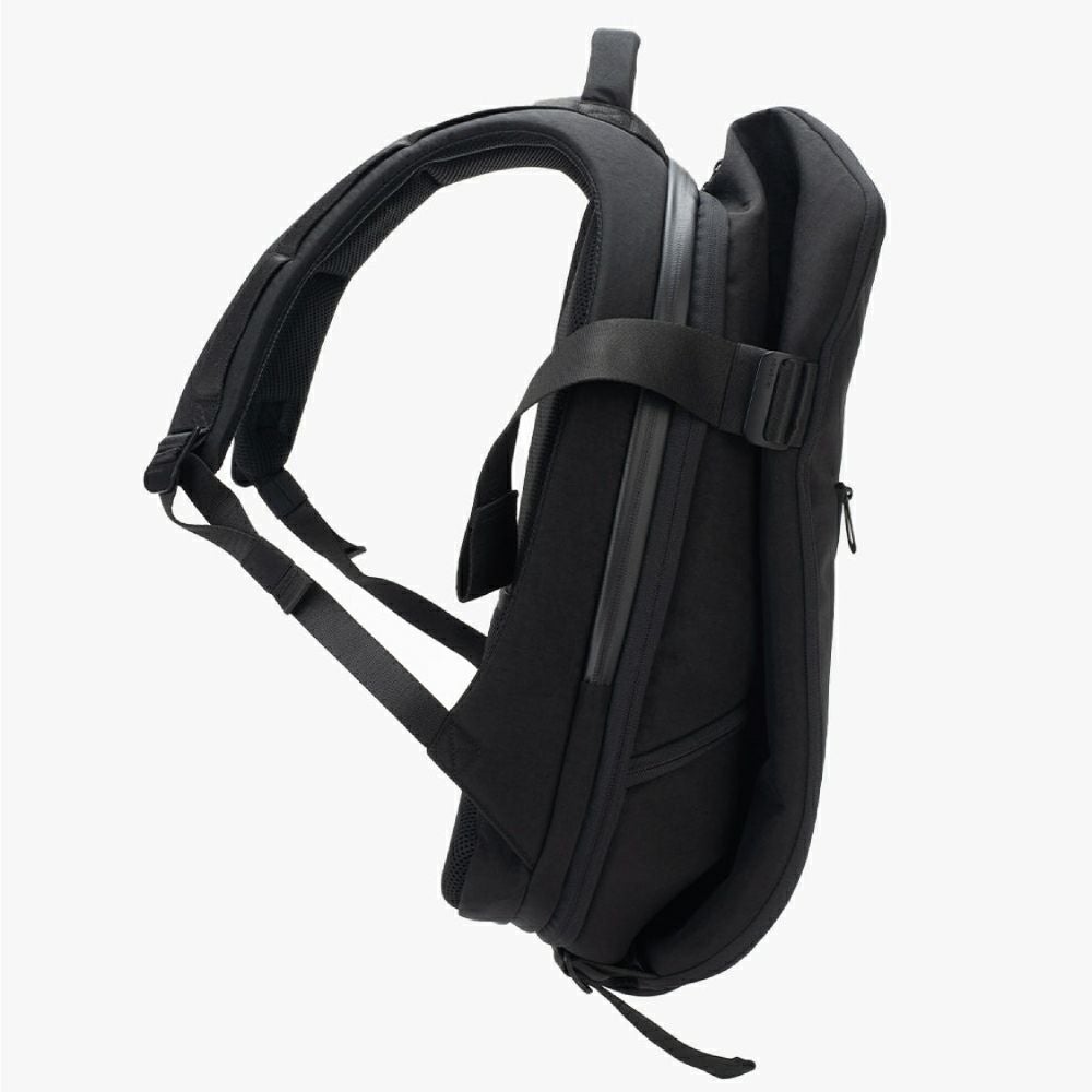 cote&ciel コートエシエルIsar M Round Carbon Black | バッグ| バッグ